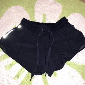 Lululemon Hotty Hot shorts size 4